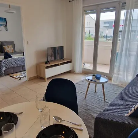 Marin With Swimming Pool Apartment *