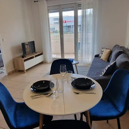 Apartment Marin With Swimming Pool *